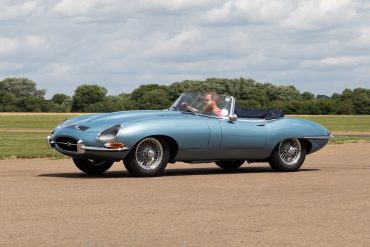 Electrogenic Jaguar E-Type cornering