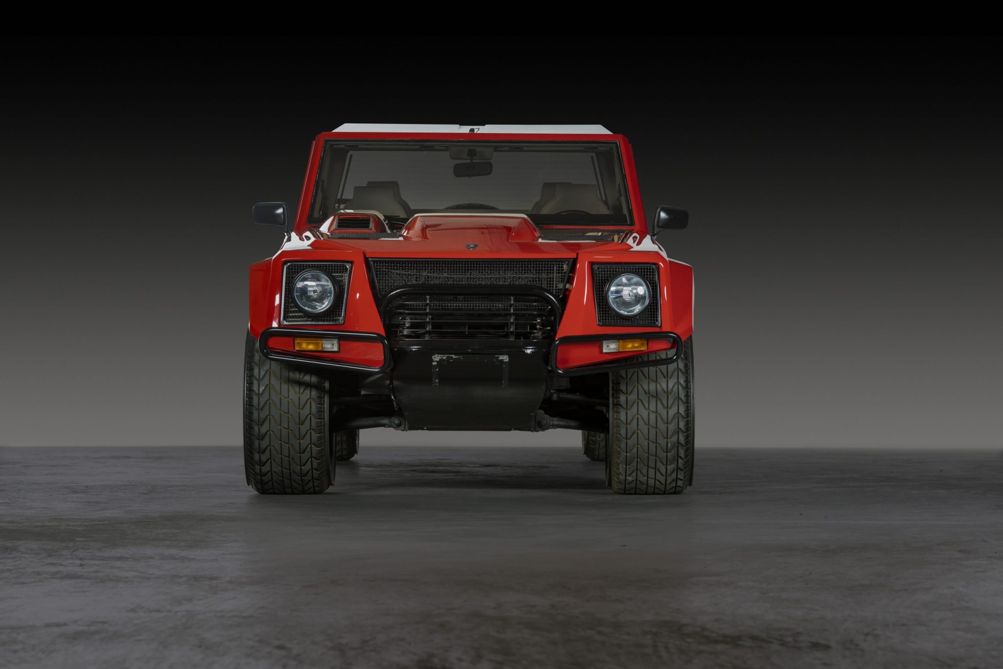Lamborghini LM002 (1986-1993) - The Ultimate Guide