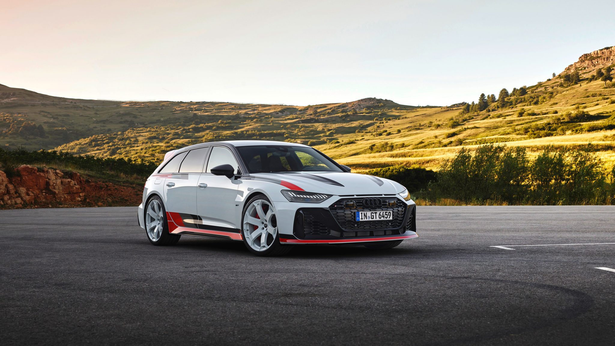 2024 Audi RS6 Avant GT Wallpapers | SuperCars.net