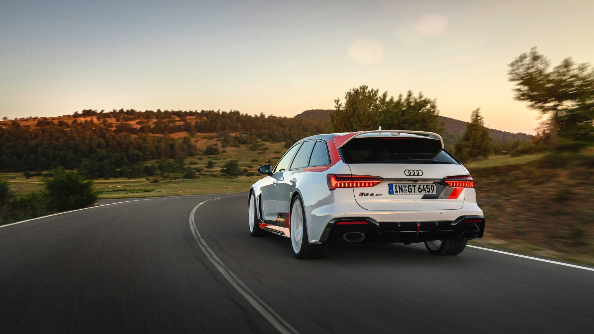 2024 Audi RS6 Avant GT Wallpapers | SuperCars.net
