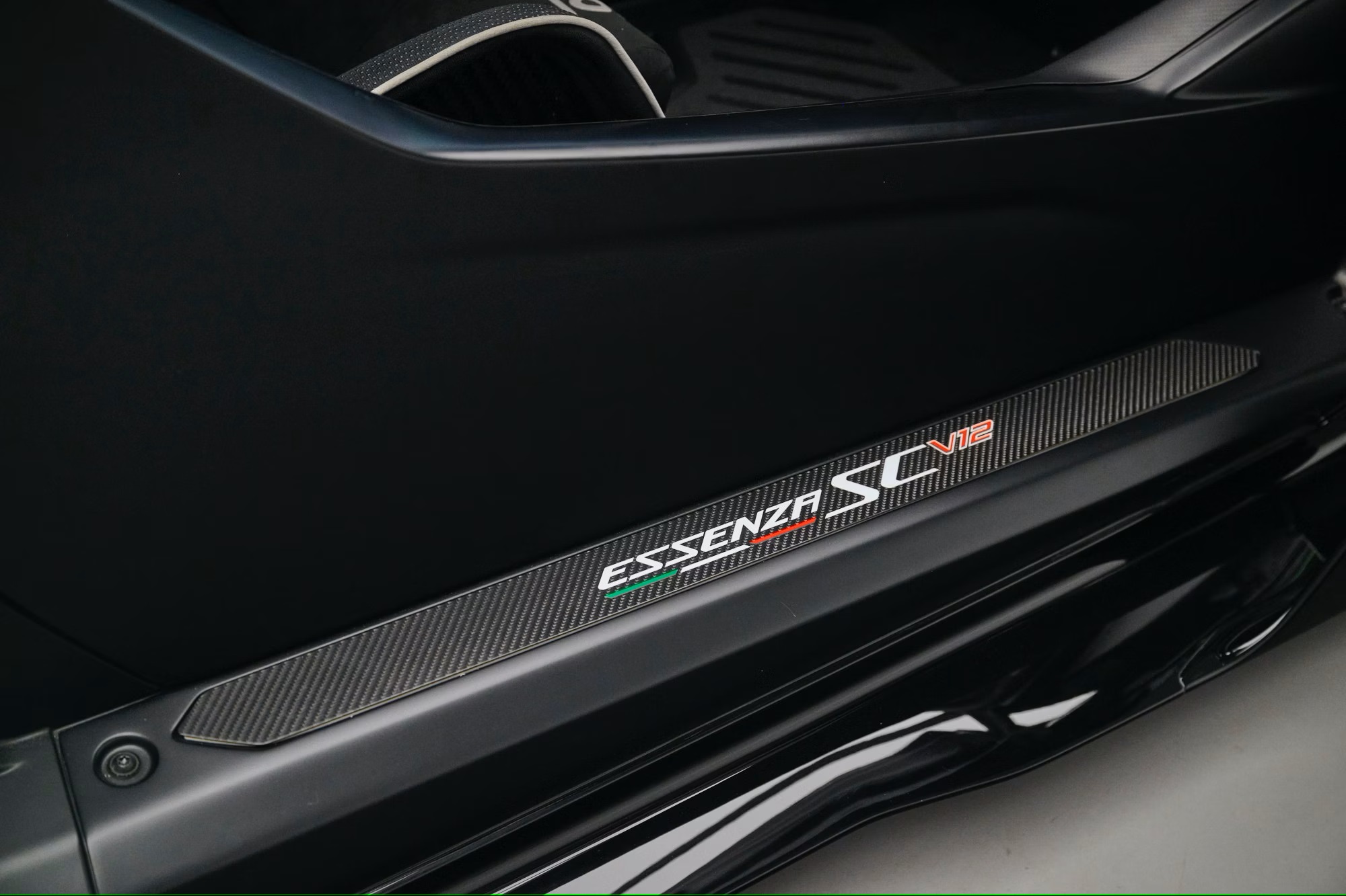 2022 Lamborghini Essenza SCV12