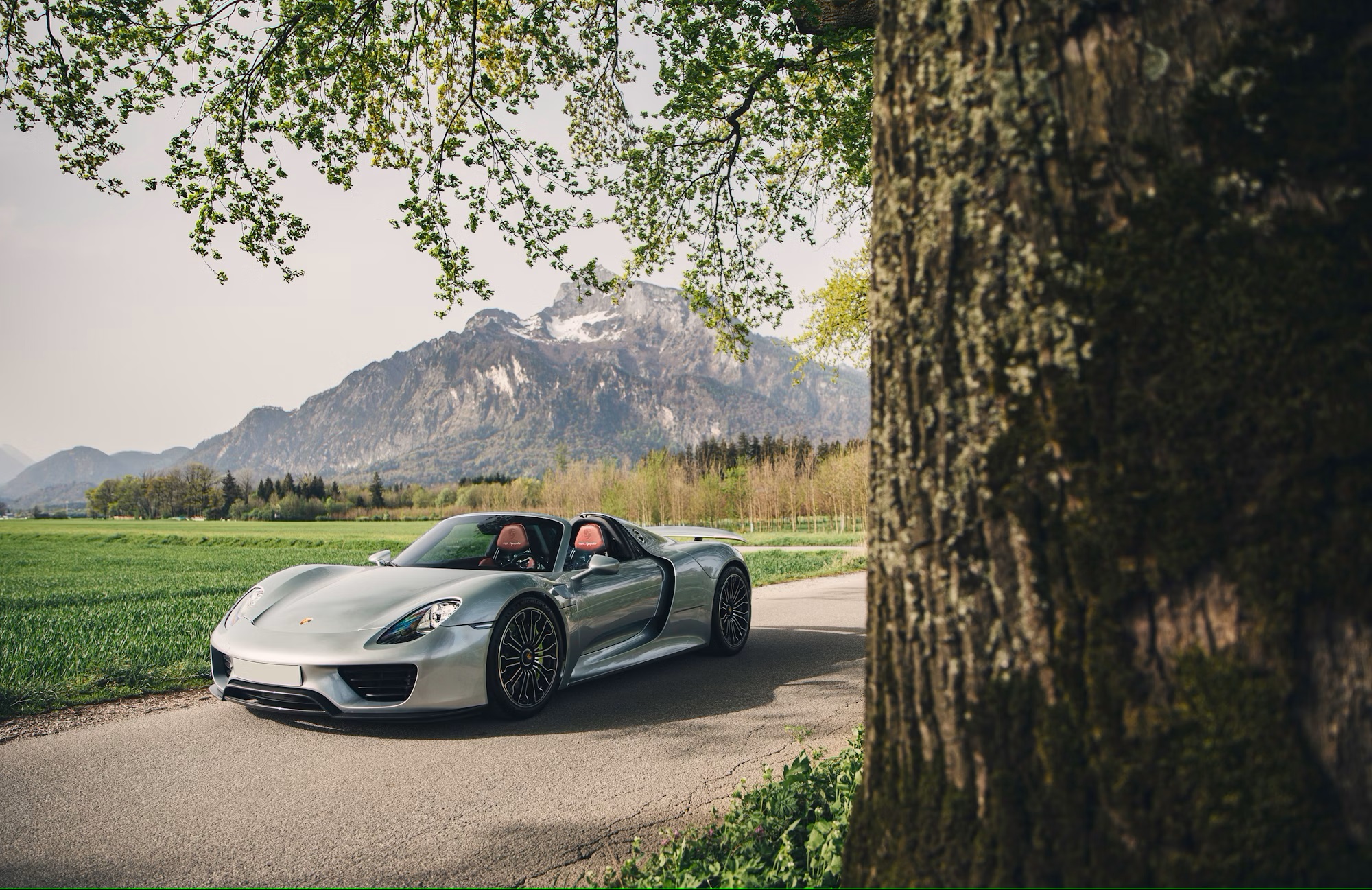 A 2014 Porsche 918 Spyder