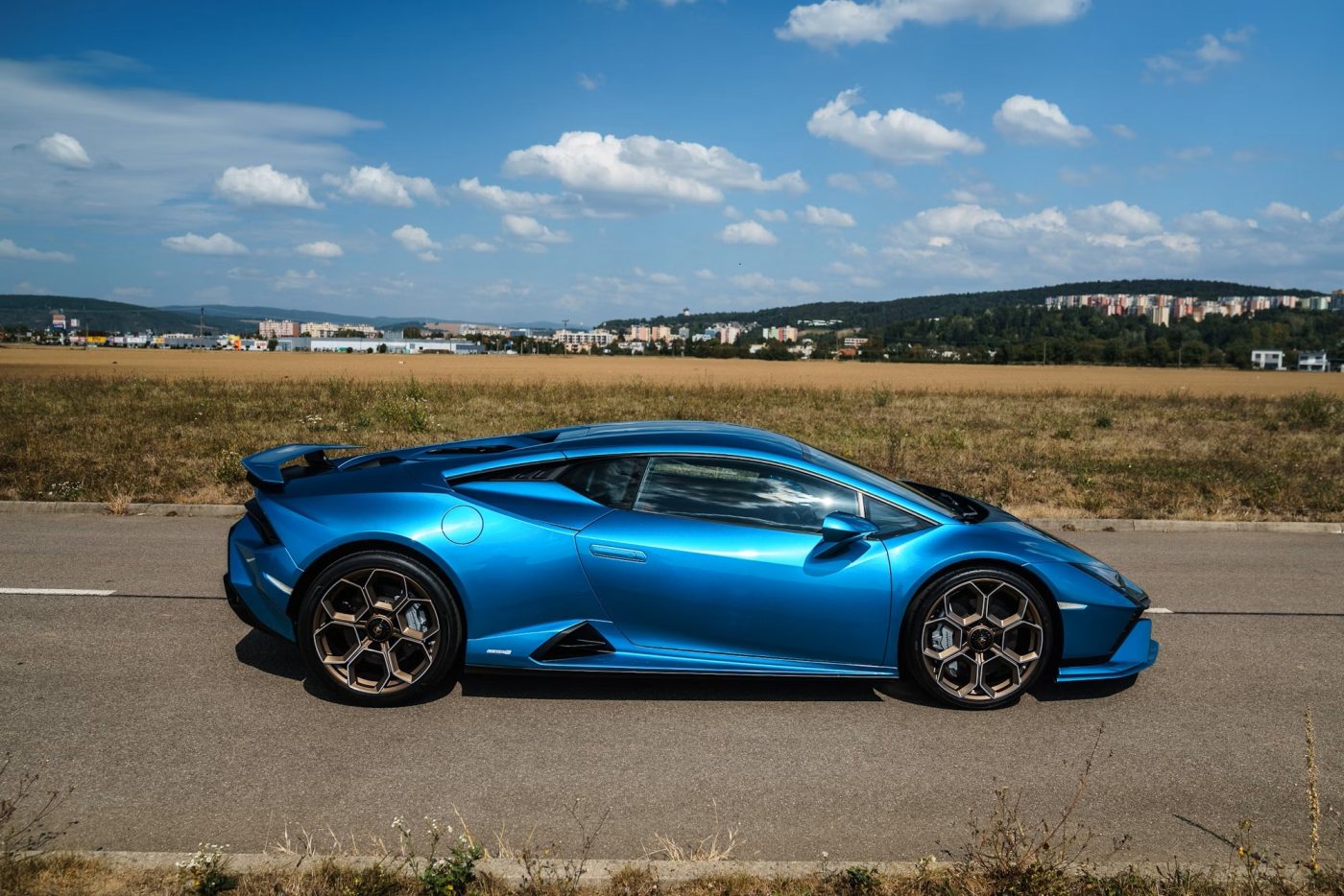 Car Of The Day: 2023 Lamborghini Huracán Tecnica