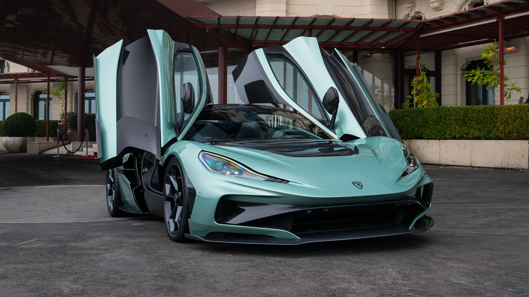 Rimac Nevera R Embarks on European Tour