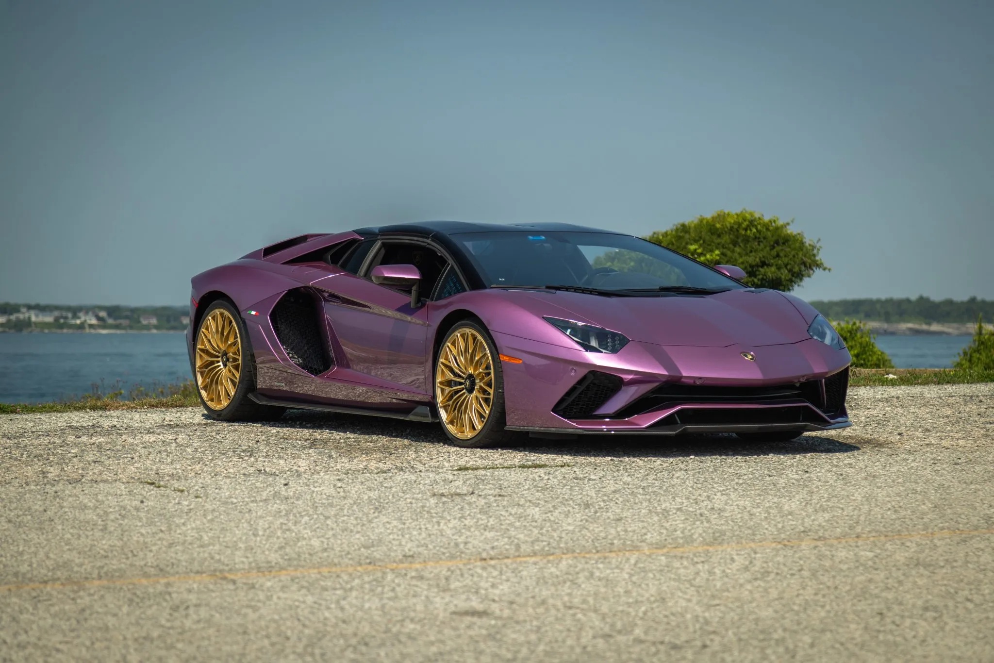 FOR SALE: 2022 Lamborghini Aventador LP780-4 Ultimae Roadster