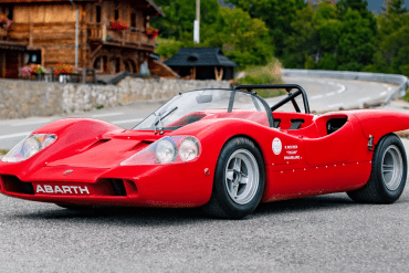 Three-quarter side view of a 1969 Abarth SE 010