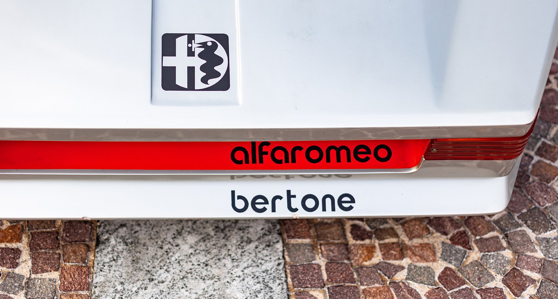 Alfa Romeo Bertone logos on a 1976 Alfa Romeo 33 Bertone Navajo