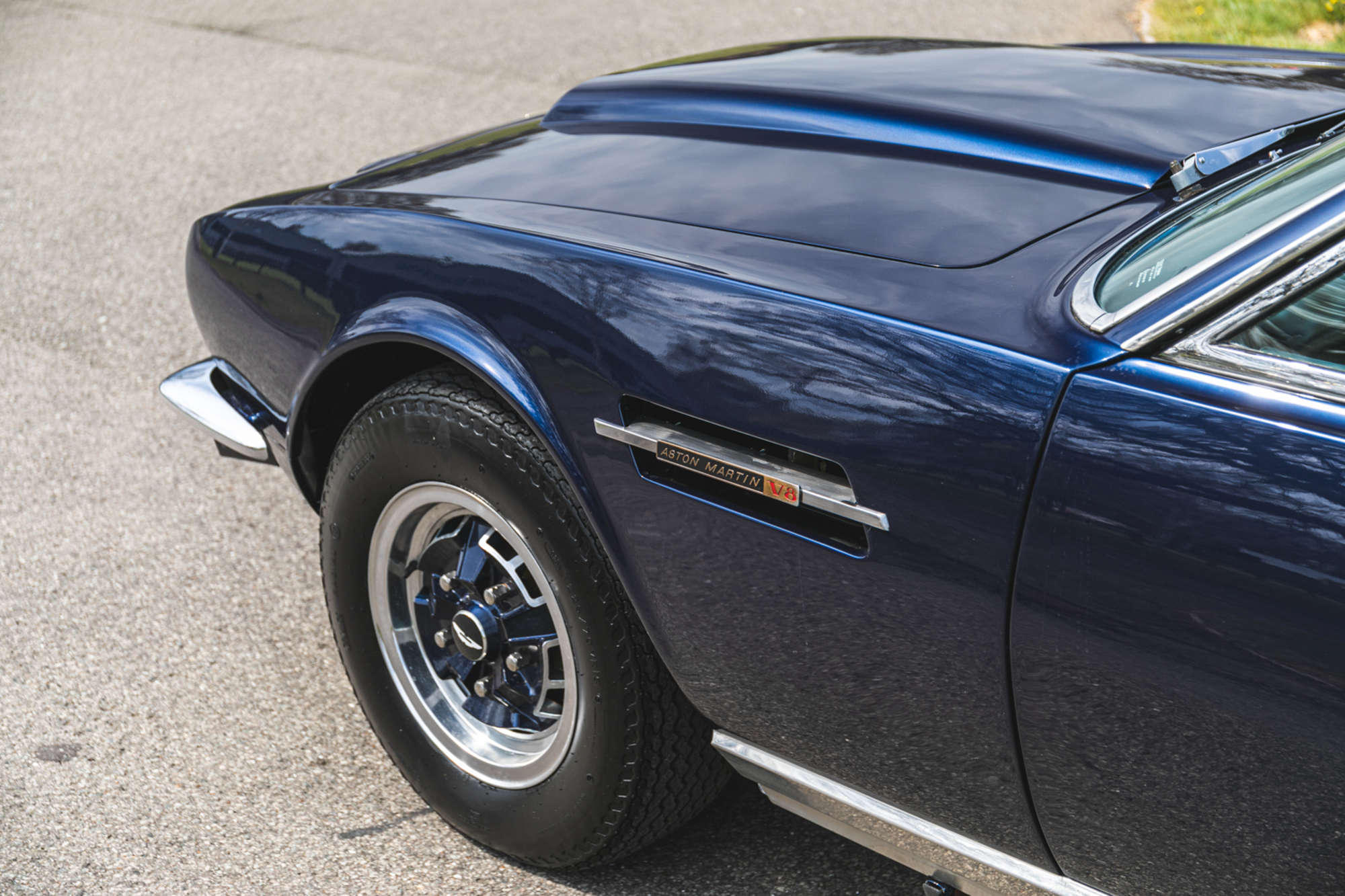 Three-quarter view of the front end on a 1973 Aston Martin V8 V540