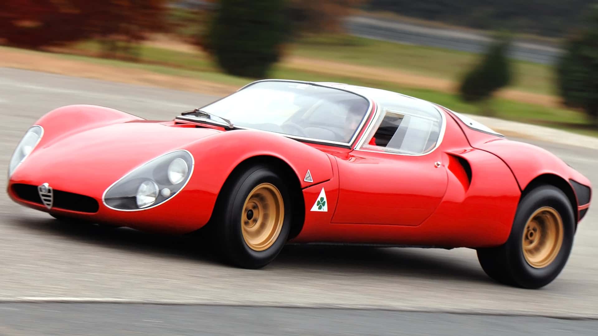 1967 Alfa Romeo 33 Stradale on a track